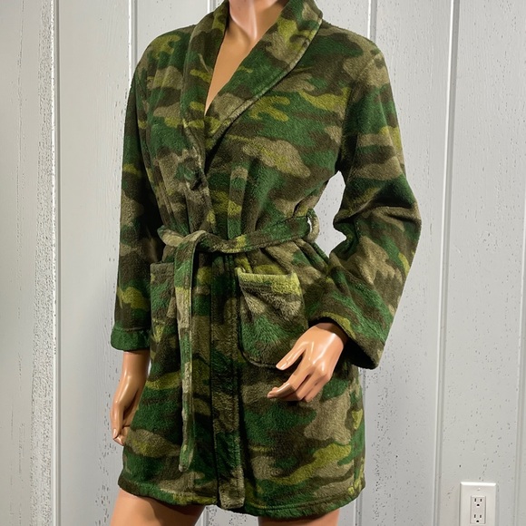 Cherokee Green Camuflaje Camo Bath Robe - Picture 6 of 8